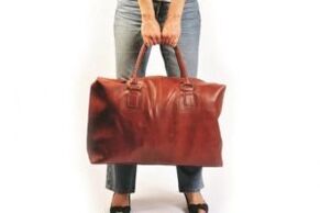 Lifting weights is contraindicated for varicose veins.